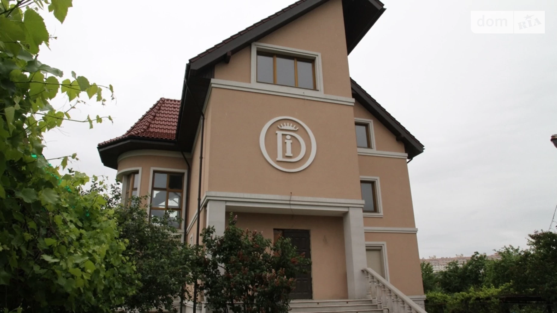 Продается дом на 3 этажа 820 кв. м с камином, цена: 600000 $ - фото 5