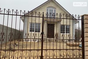 Продається одноповерховий будинок 135 кв. м з верандою