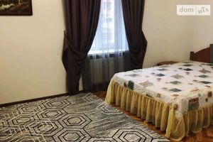 Сдается в аренду 4-комнатная квартира 125 кв. м в Николаеве