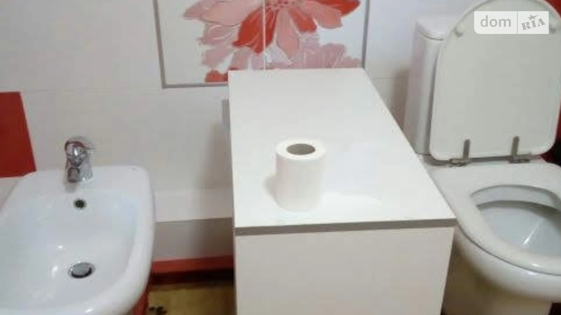 Продается дом на 2 этажа 220 кв. м с камином, цена: 250000 $ - фото 3