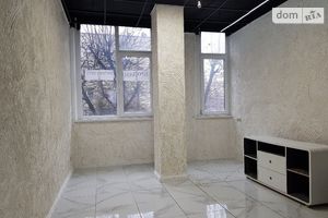Продається офіс 20 кв. м в бізнес-центрі