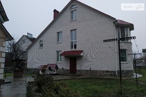 Продается дом на 3 этажа 220 кв. м с балконом