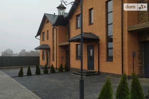 Продается дом на 2 этажа 135 кв. м с мансардой