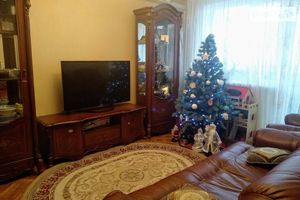 Продается 4-комнатная квартира 86 кв. м в Харькове