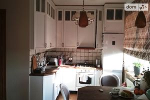 Продается 2-комнатная квартира 55 кв. м в Житомире