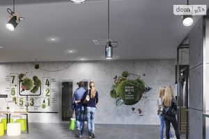 Продается офис 93 кв. м в нежилом помещении в жилом доме