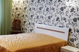 Сдается в аренду 1-комнатная квартира 40 кв. м в Ровно