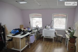 Продається приміщення вільного призначення 26.9 кв. м в 4-поверховій будівлі