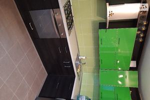 Продається 2-кімнатна квартира 74 кв. м у Хмельницькому