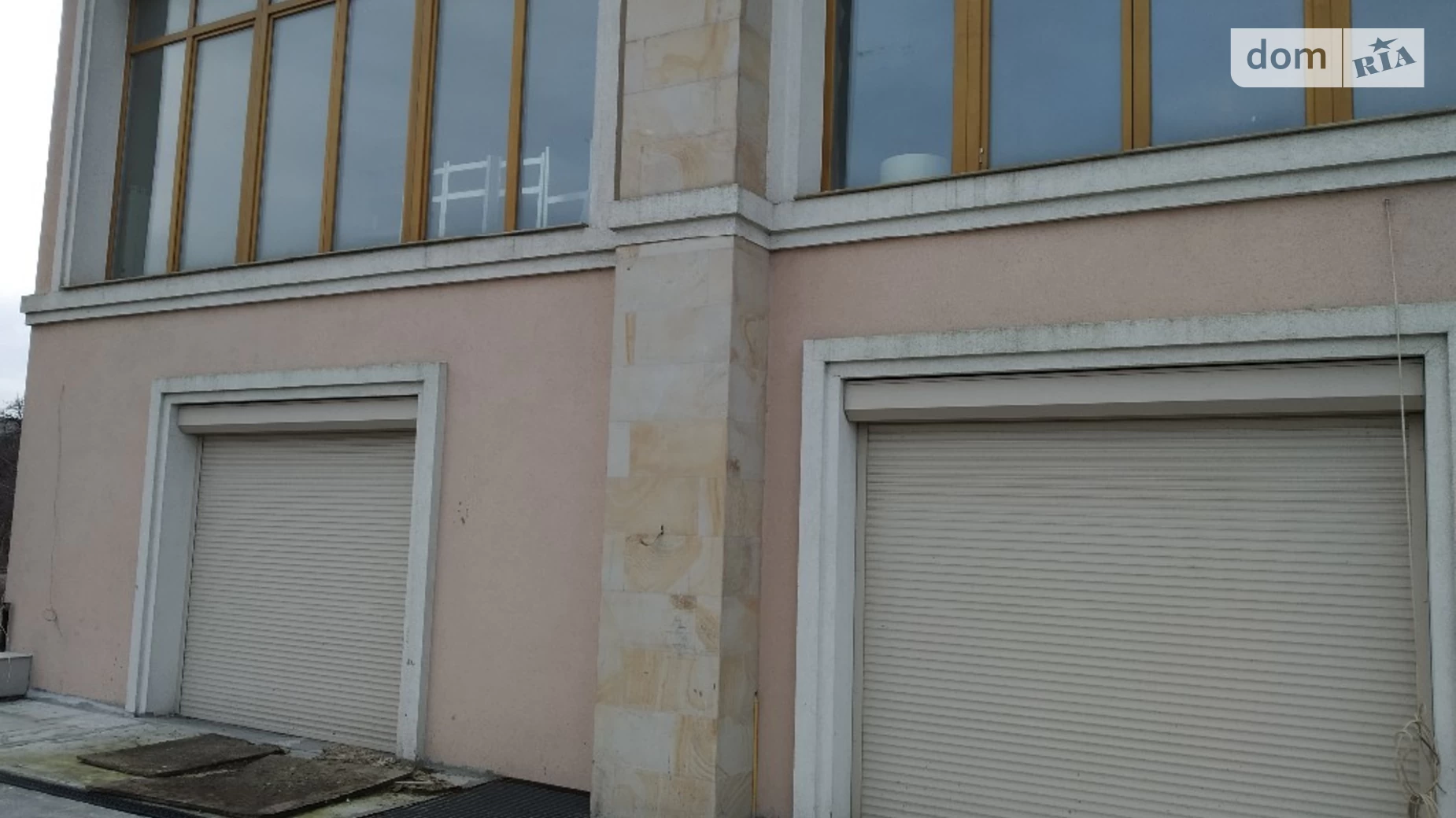 Продается дом на 3 этажа 820 кв. м с камином, цена: 600000 $ - фото 3