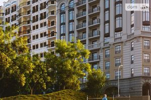 Продается 3-комнатная квартира 115.35 кв. м в Киеве