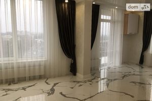 Продается 3-комнатная квартира 101 кв. м в Черновцах