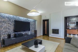 Сдается в аренду 3-комнатная квартира 137 кв. м в Киеве