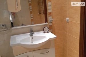 Продается 2-комнатная квартира 62.2 кв. м в Тернополе