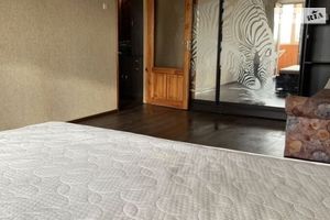 Продається 1-кімнатна квартира 40 кв. м у Дніпрі