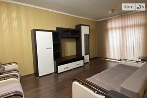 Сдается в аренду 1-комнатная квартира 44 кв. м в Черновцах