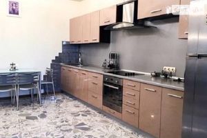 Сдается в аренду 2-комнатная квартира 65 кв. м в Киеве