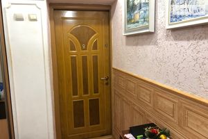 Продается 2-комнатная квартира 56 кв. м в Ужгороде