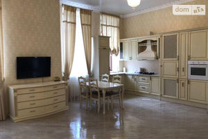 Сдается в аренду 3-комнатная квартира 80 кв. м в Киеве