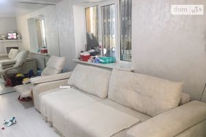 Продається 1-кімнатна квартира 49 кв. м у Хмельницькому