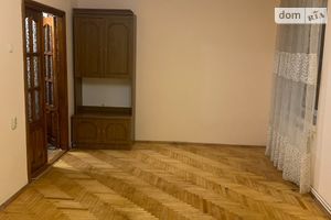 Продается 4-комнатная квартира 88.6 кв. м в Тернополе