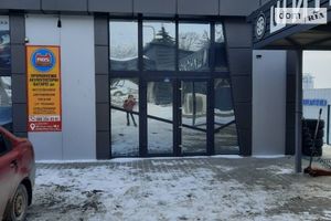 Сдается в аренду торгово-офисный центр 46 кв. м в 1-этажном здании