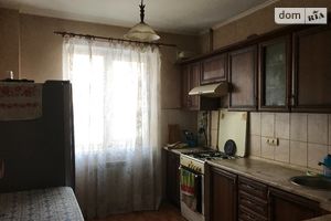 Продается 3-комнатная квартира 69 кв. м в Киеве