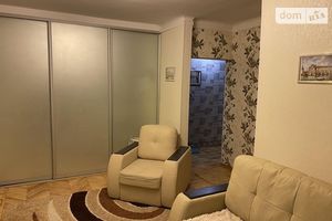 Продается 1-комнатная квартира 33 кв. м в Днепре