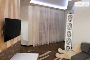 Продається 2-кімнатна квартира 55.7 кв. м у Рівному
