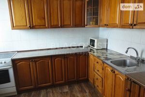 Продается 4-комнатная квартира 95 кв. м в Киеве
