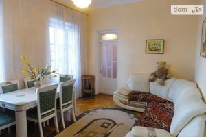 Продается 4-комнатная квартира 105 кв. м в Виннице