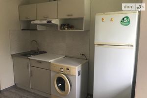 Сдается в оренду частина будинку 32 кв. м з меблями