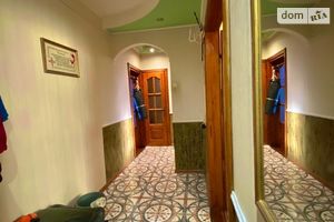 Продається 3-кімнатна квартира 66 кв. м у Рівному