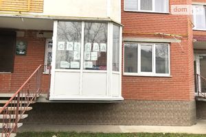 Продається офіс 45 кв. м в нежитловому приміщені в житловому будинку