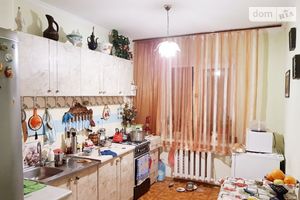 Продается 4-комнатная квартира 80 кв. м в Одессе