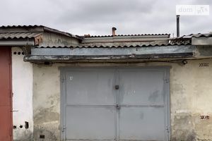 Продається місце в гаражному кооперативі під легкове авто на 25 кв. м