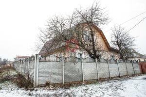 Продается дом на 2 этажа 130 кв. м с беседкой