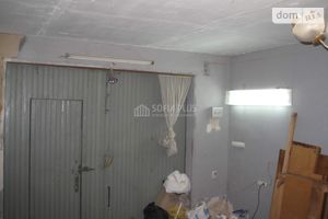 Продается бокс в гаражном комплексе под легковое авто на 71 кв. м