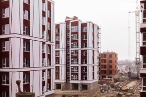 Продається 1-кімнатна квартира 38 кв. м у Івано-Франківську