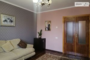 Продается 3-комнатная квартира 59.8 кв. м в Тернополе