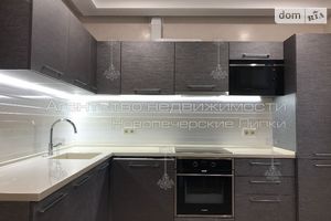 Продается 2-комнатная квартира 70 кв. м в Киеве