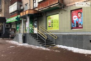 Сдается в аренду нежилое помещение в жилом доме 148 кв. м в 4-этажном здании
