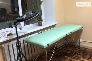 Сдается в аренду объект сферы услуг 21 кв. м в 4-этажном здании