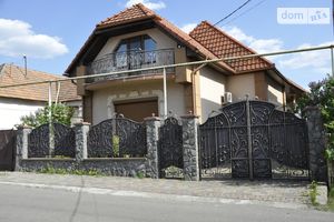 Продается дом на 2 этажа 184 кв. м с верандой