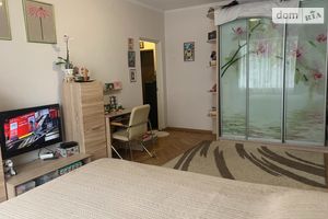 Продається 2-кімнатна квартира 61 кв. м у Хмельницькому