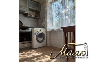 Продается 3-комнатная квартира 47 кв. м в Запорожье