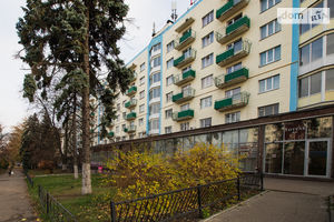 Здається в оренду готель 14 кв. м в 7-поверховій будівлі