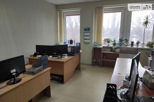 Здається в оренду офіс 26.1 кв. м в адміністративній будівлі