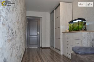Продается 2-комнатная квартира 43 кв. м в Луцке