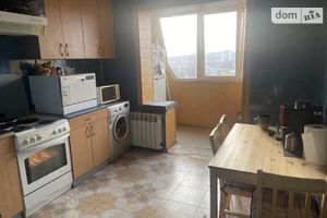 Продается 2-комнатная квартира 60 кв. м в Днепре